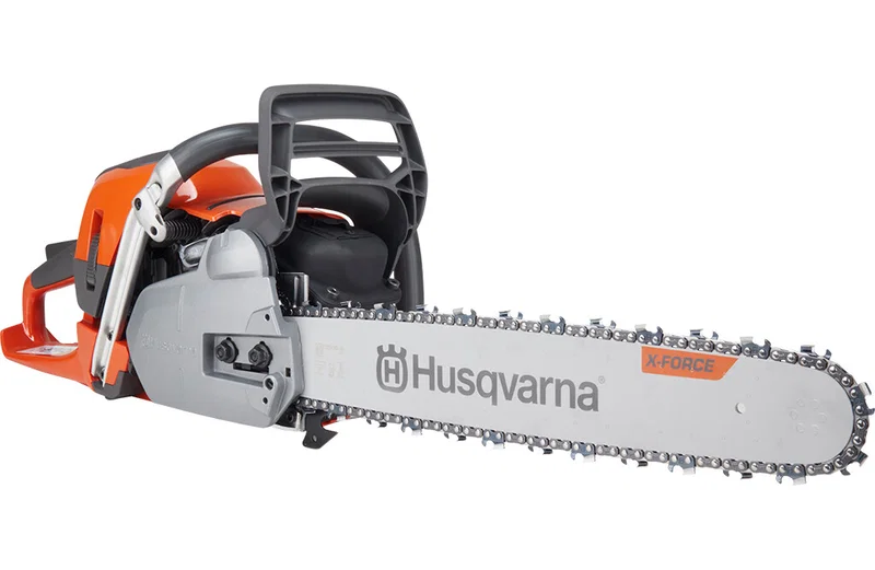 Husqvarna motorsag, 562 XP – med 18" sagblad og kjede